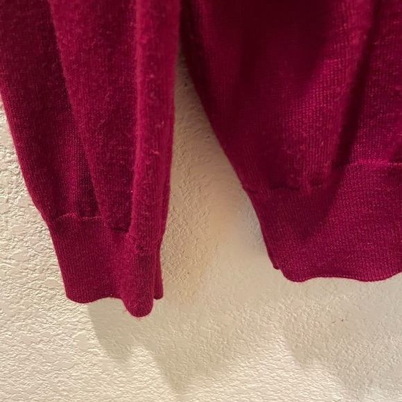 Jos A Banks Wool V neck Sweater - Picture 2 of 4